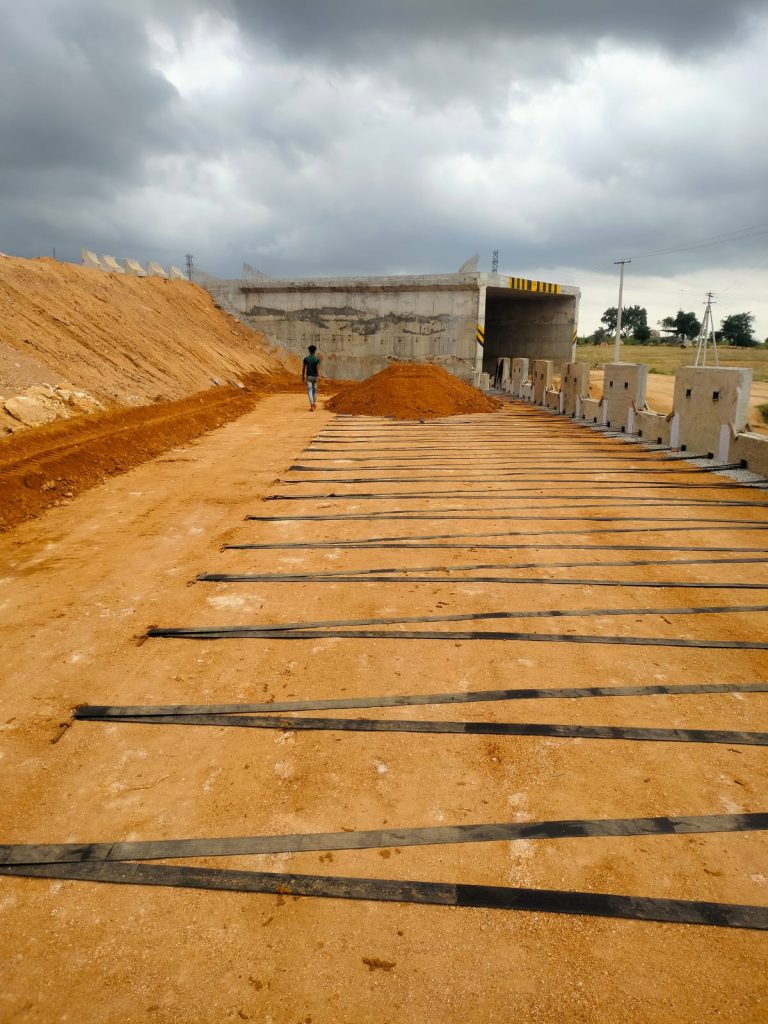 215+610 To 215+660 Geostrap Laying